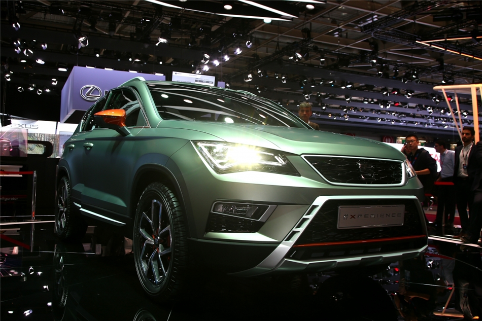 Seat Ateca X-Perience na salonie w Paryżu